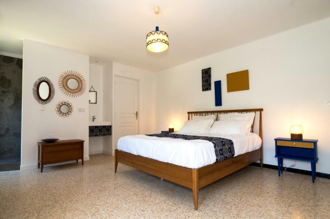 Mas De La Gramillere Hotel Barbentane ภายนอก รูปภาพ