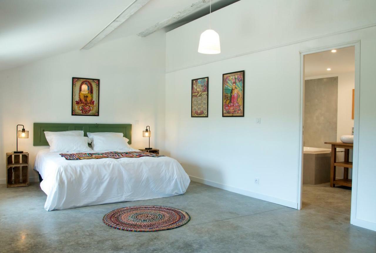 Mas De La Gramillere Hotel Barbentane ภายนอก รูปภาพ