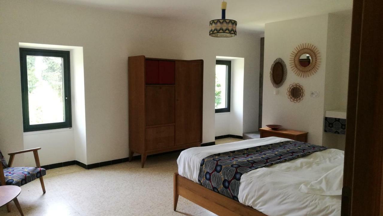 Mas De La Gramillere Hotel Barbentane ภายนอก รูปภาพ